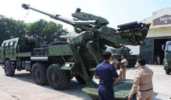 国产卡车炮自动装填视频,高效精准，彰显中国制造实力